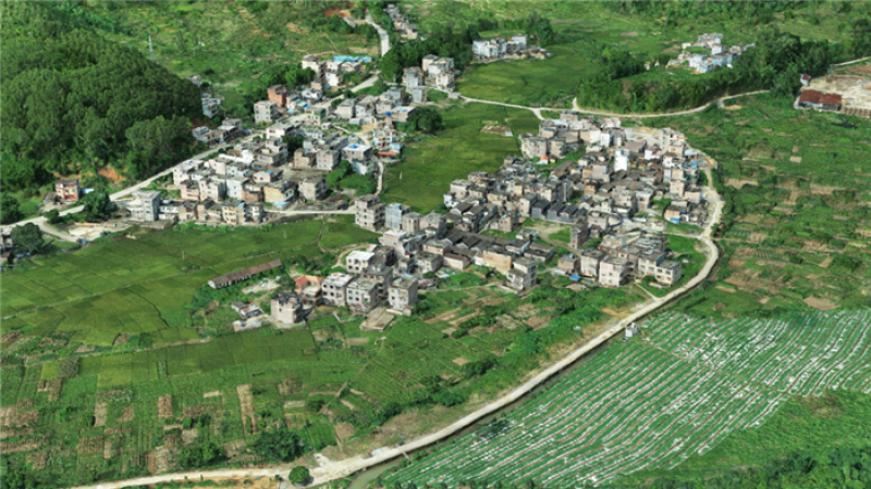 無人機(jī)攝影測(cè)量技術(shù)助力光伏項(xiàng)目順利推進(jìn)