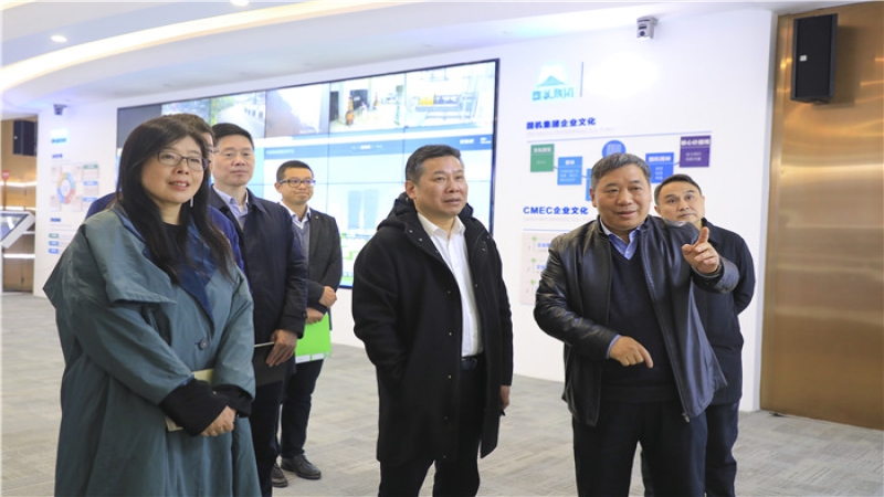 長沙市產(chǎn)業(yè)投資集團領(lǐng)導(dǎo)一行到訪中機國際